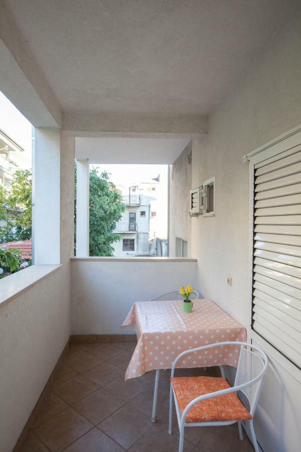 Apartments Klara Makarska Exterior foto